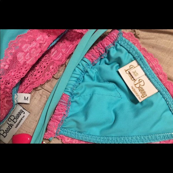 Beach bunny bikini - Picture 3 of 3